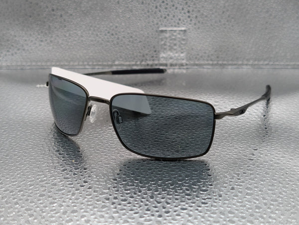 Oakley Sunglasses Square Wire Carbon